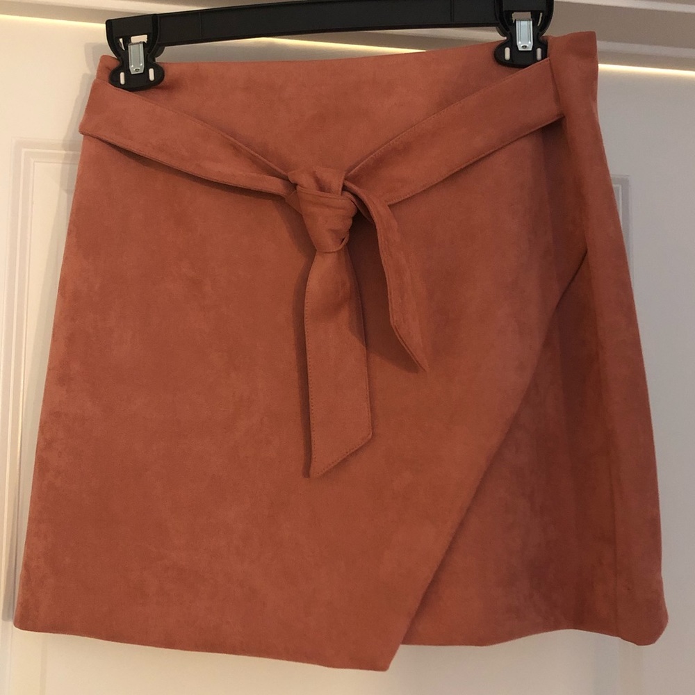Loft | Mini Skirt | Suede | Pink | Size 6